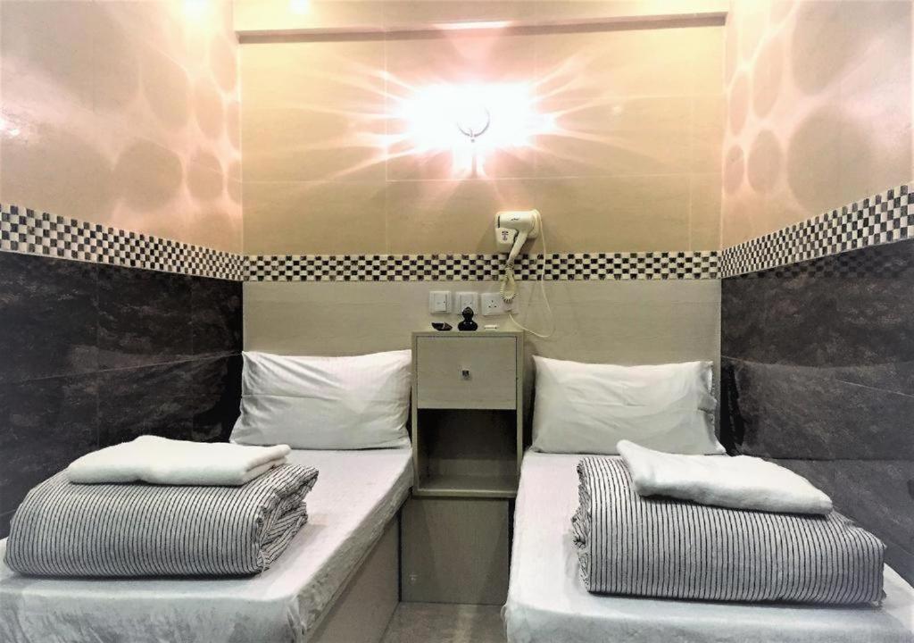 Philippine Manila Motel 8F Mirador Гонконг Экстерьер фото